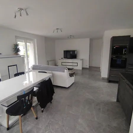 Petite Maison De 70m2 Tres Calme Apartment